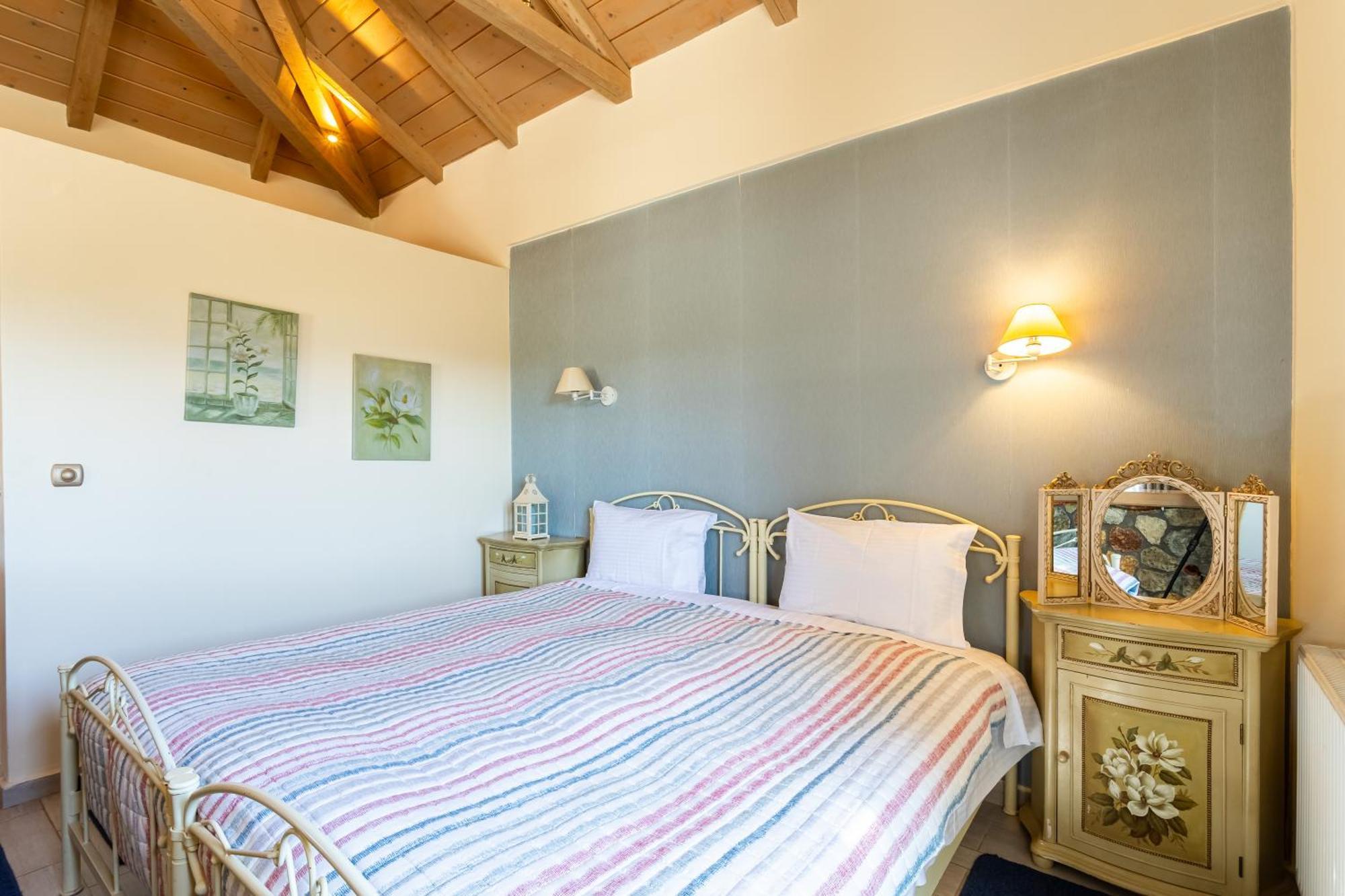 Pleiades Studios All Season Gems - Korinthos Stone Retreats Kalianoi Bagian luar foto