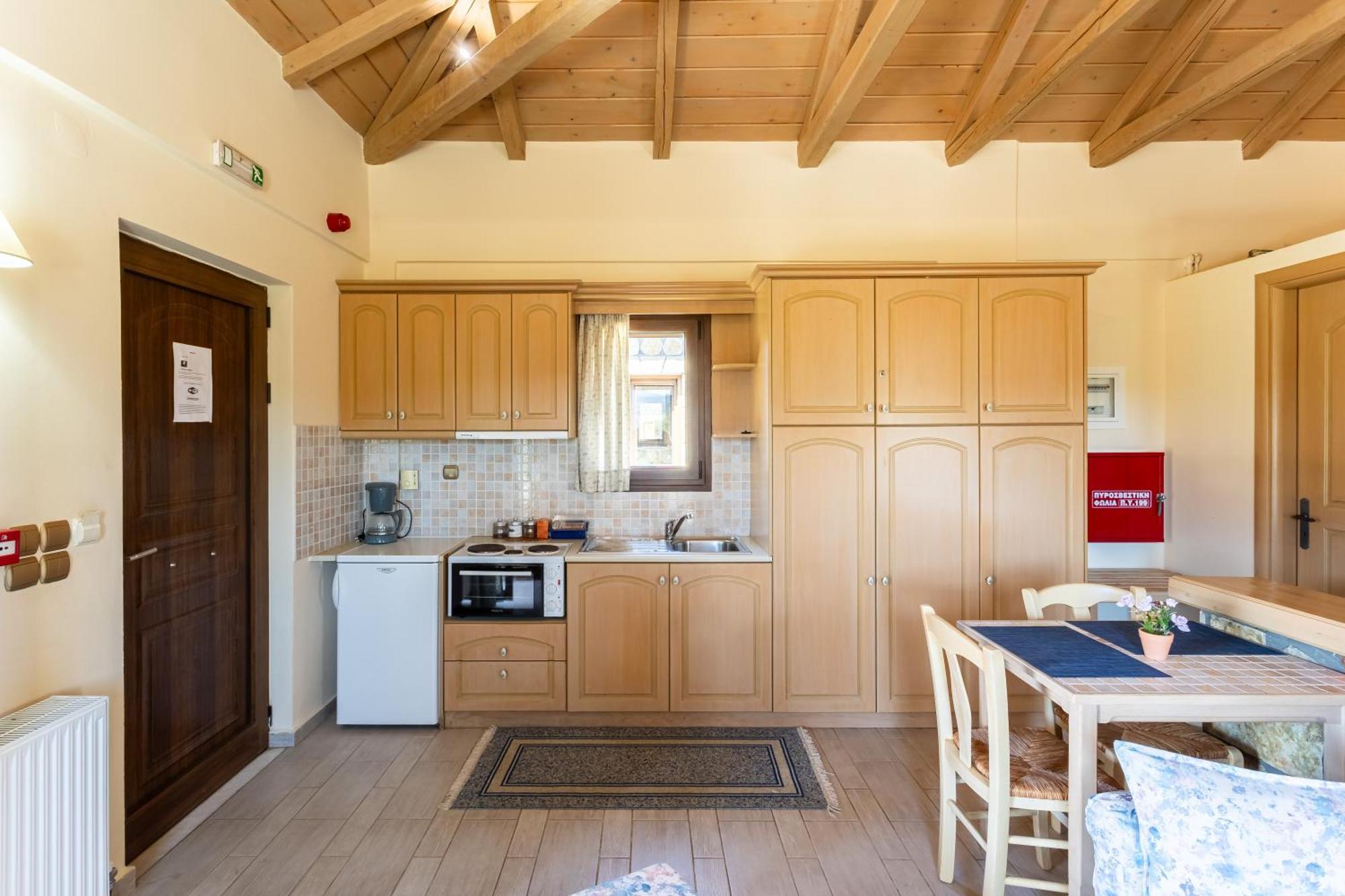 Pleiades Studios All Season Gems - Korinthos Stone Retreats Kalianoi Bagian luar foto